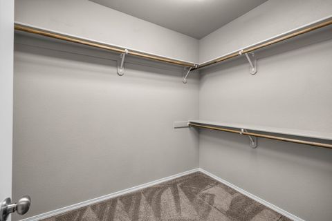 Tiny photo for 2691 NE 6th Drive, Redmond, OR 97756 (MLS # 220215610)