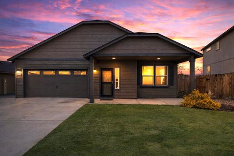 2691 NE 6th Drive Redmond OR 97756