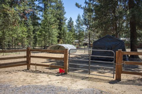 Tiny photo for 16111 Lava Drive, La Pine, OR 97739 (MLS # 220213342)