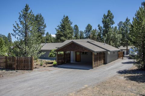 Tiny photo for 16111 Lava Drive, La Pine, OR 97739 (MLS # 220213342)