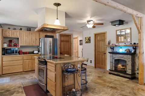 Tiny photo for 16111 Lava Drive, La Pine, OR 97739 (MLS # 220213342)