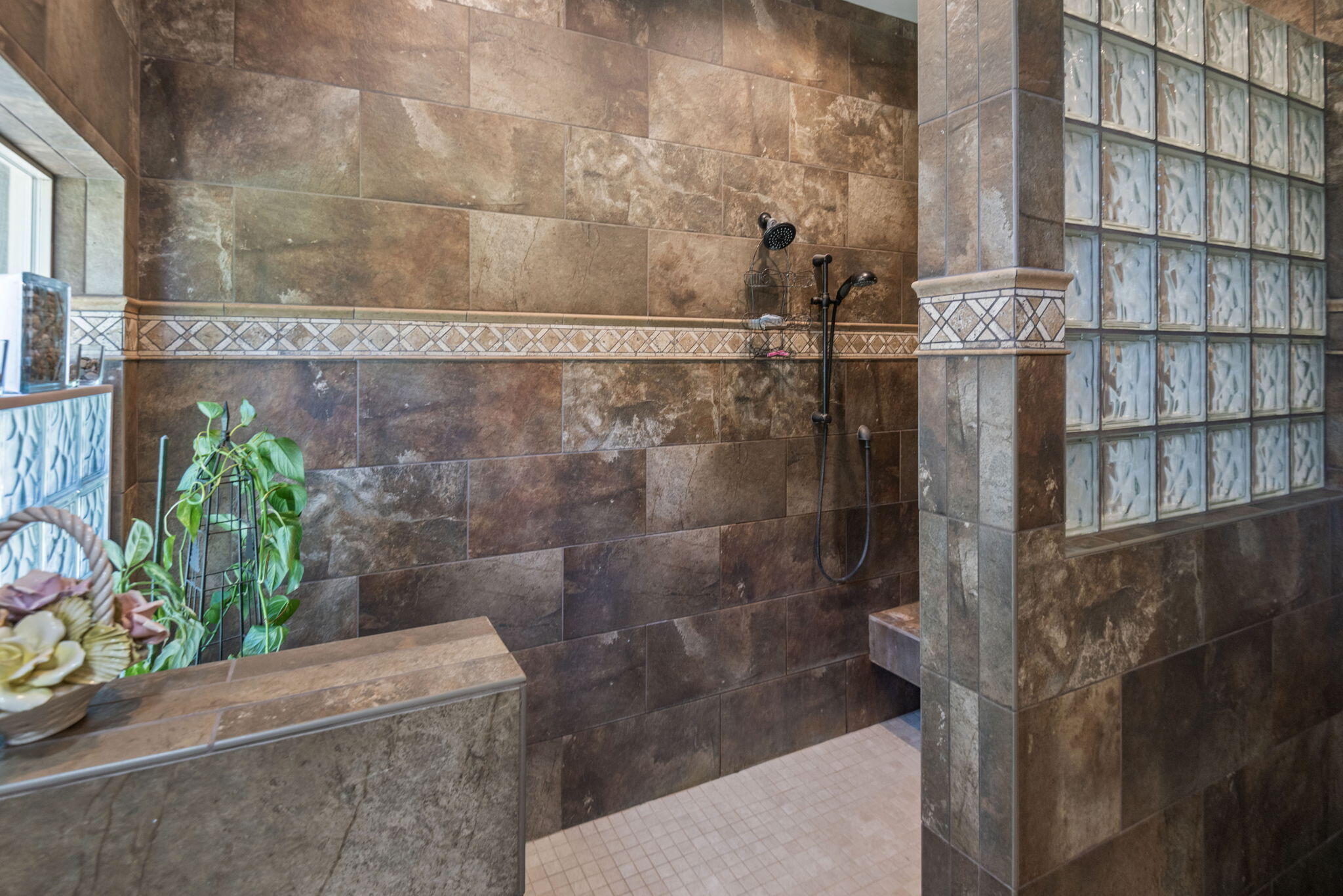 DrrhLp - Residential