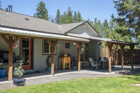 Tiny photo for 16111 Lava Drive, La Pine, OR 97739 (MLS # 220213342)
