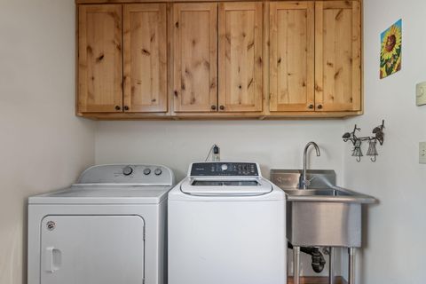 Tiny photo for 16111 Lava Drive, La Pine, OR 97739 (MLS # 220213342)