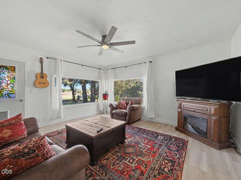 Tiny photo for 3330 Orindale Road, Klamath Falls, OR 97601 (MLS # 220224559)