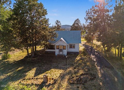 Tiny photo for 3330 Orindale Road, Klamath Falls, OR 97601 (MLS # 220224559)