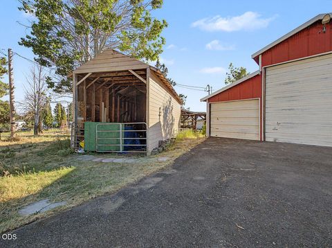 Tiny photo for 3330 Orindale Road, Klamath Falls, OR 97601 (MLS # 220224559)