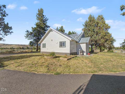 Tiny photo for 3330 Orindale Road, Klamath Falls, OR 97601 (MLS # 220224559)