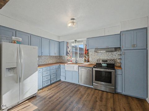 Tiny photo for 3330 Orindale Road, Klamath Falls, OR 97601 (MLS # 220224559)