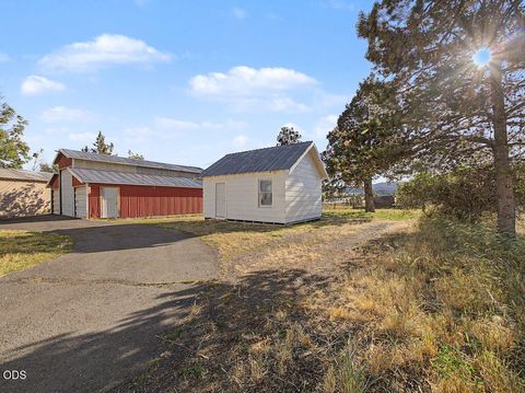Tiny photo for 3330 Orindale Road, Klamath Falls, OR 97601 (MLS # 220224559)