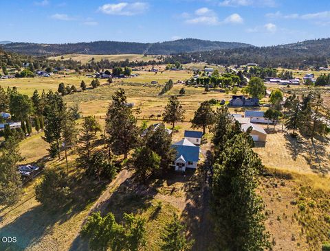 Tiny photo for 3330 Orindale Road, Klamath Falls, OR 97601 (MLS # 220224559)