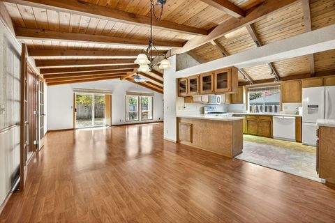 Tiny photo for 465 Creekside Circle, Central Point, OR 97502 (MLS # 220212149)