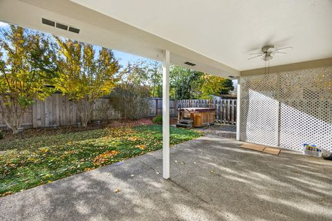 Tiny photo for 465 Creekside Circle, Central Point, OR 97502 (MLS # 220212149)