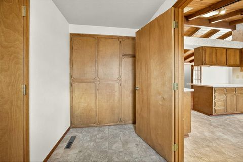 Tiny photo for 465 Creekside Circle, Central Point, OR 97502 (MLS # 220212149)