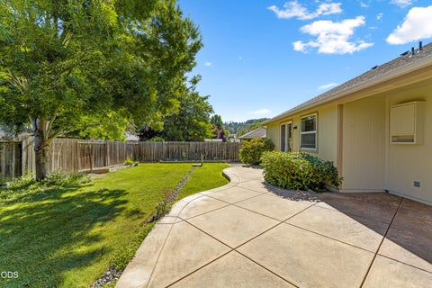 Tiny photo for 2690 SW Trinity Way, Grants Pass, OR 97527 (MLS # 220223309)
