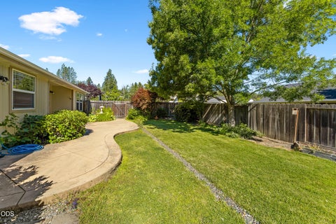 Tiny photo for 2690 SW Trinity Way, Grants Pass, OR 97527 (MLS # 220223309)