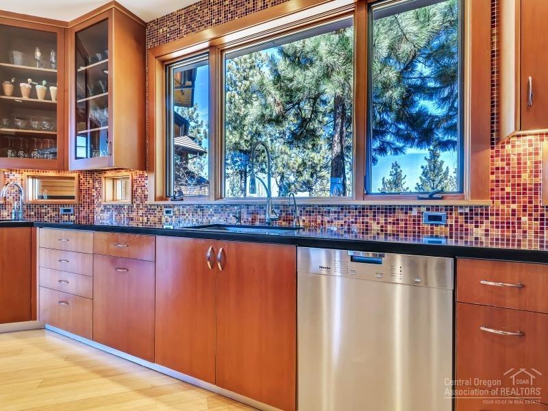 Skyliner Summit - Residential