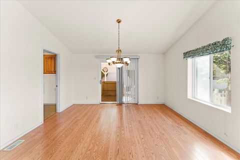 Tiny photo for 206 Eagle View Drive, Eagle Point, OR 97524 (MLS # 220220178)