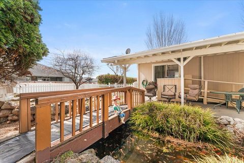 Tiny photo for 206 Eagle View Drive, Eagle Point, OR 97524 (MLS # 220220178)