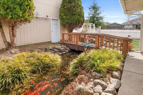 Tiny photo for 206 Eagle View Drive, Eagle Point, OR 97524 (MLS # 220220178)