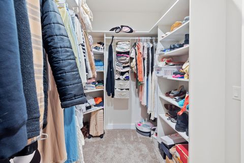 Tiny photo for 1645 NW Williamsburg Drive, Grants Pass, OR 97526 (MLS # 220214039)