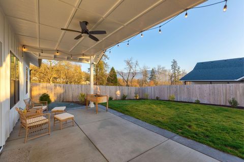 Tiny photo for 1645 NW Williamsburg Drive, Grants Pass, OR 97526 (MLS # 220214039)