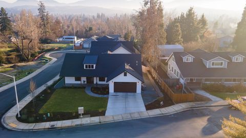 Tiny photo for 1645 NW Williamsburg Drive, Grants Pass, OR 97526 (MLS # 220214039)