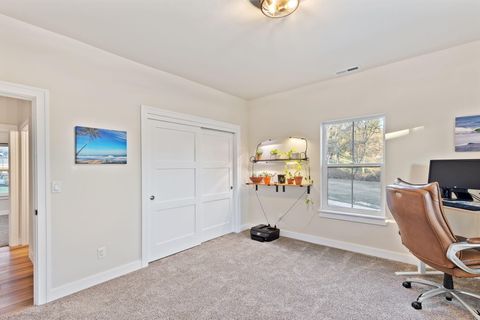 Tiny photo for 1645 NW Williamsburg Drive, Grants Pass, OR 97526 (MLS # 220214039)