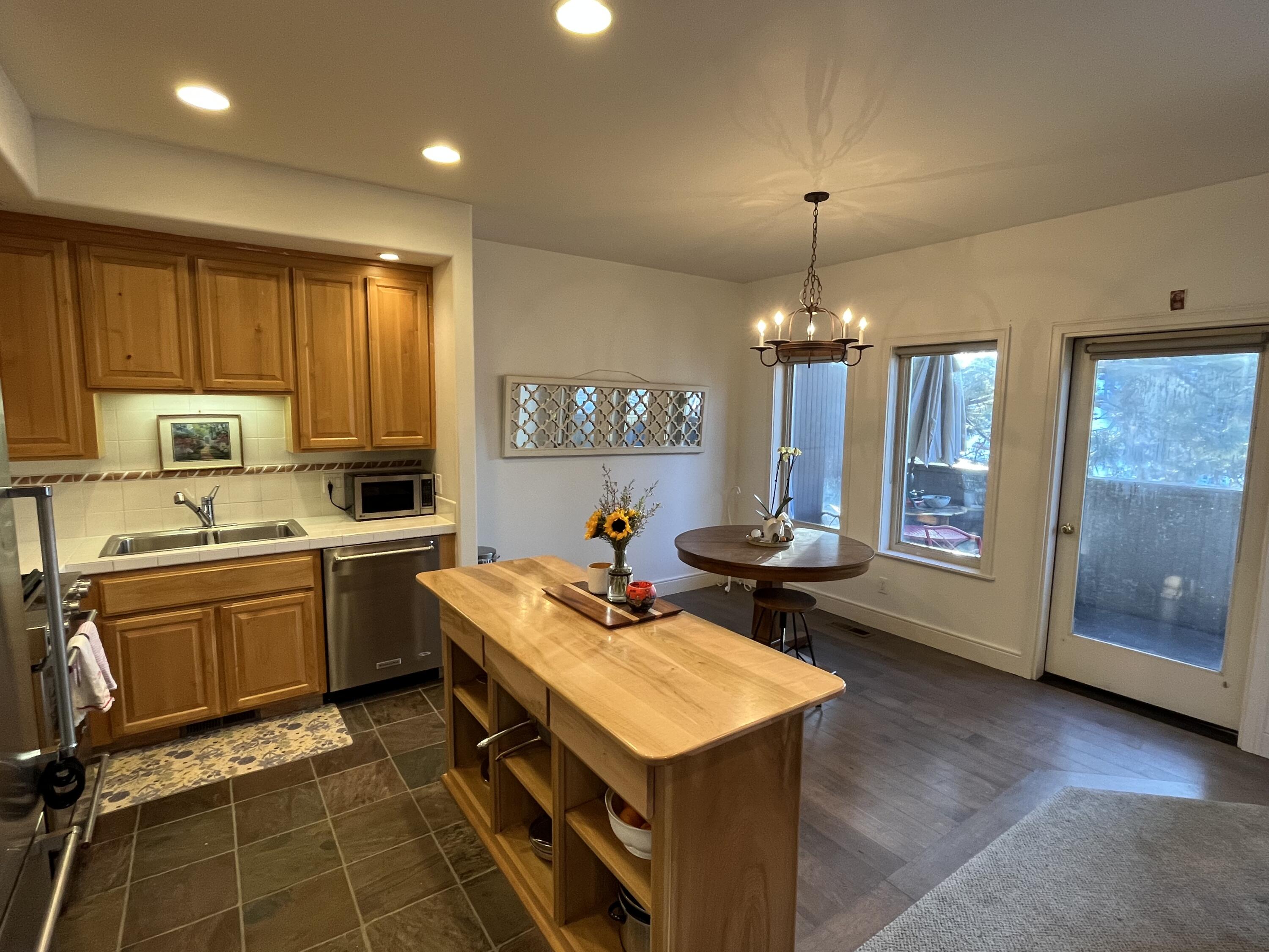 Broken Top - Residential