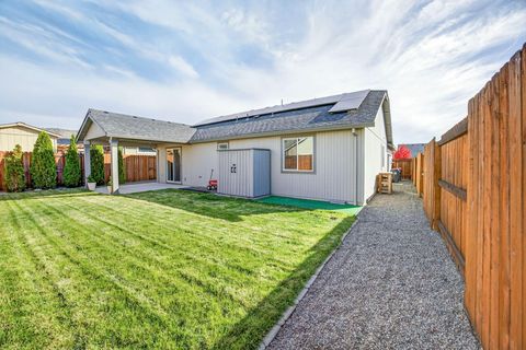 Tiny photo for 3537 Durst Street, Medford, OR 97504 (MLS # 220211178)