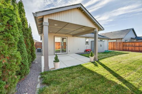 Tiny photo for 3537 Durst Street, Medford, OR 97504 (MLS # 220211178)