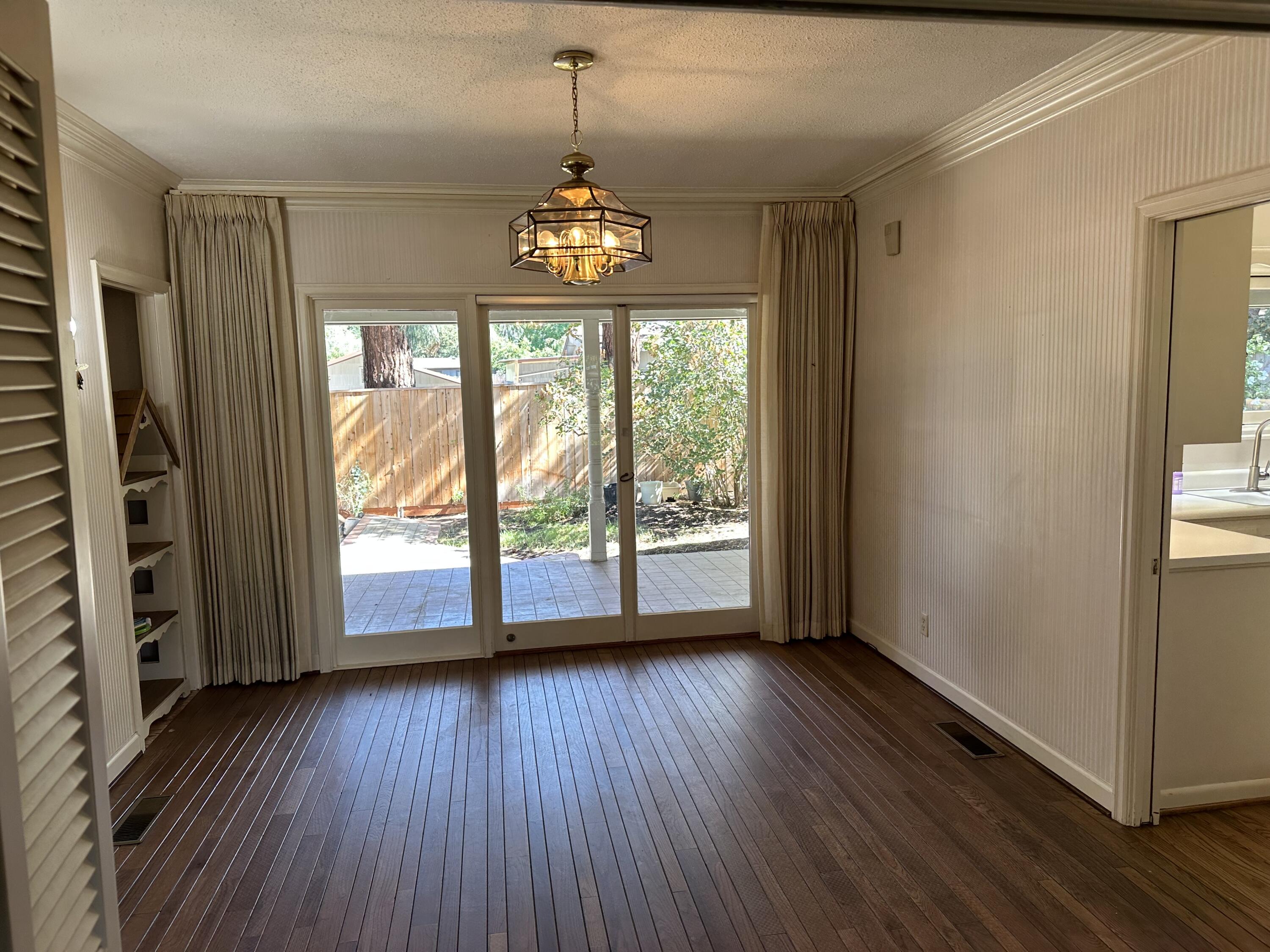 Siskiyou Heights Addition - Residential