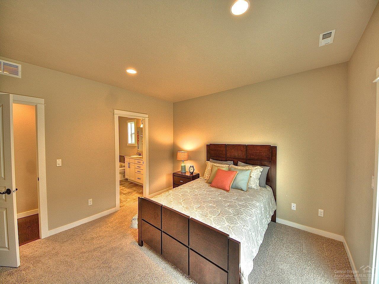 Pettigrew Place - Residential