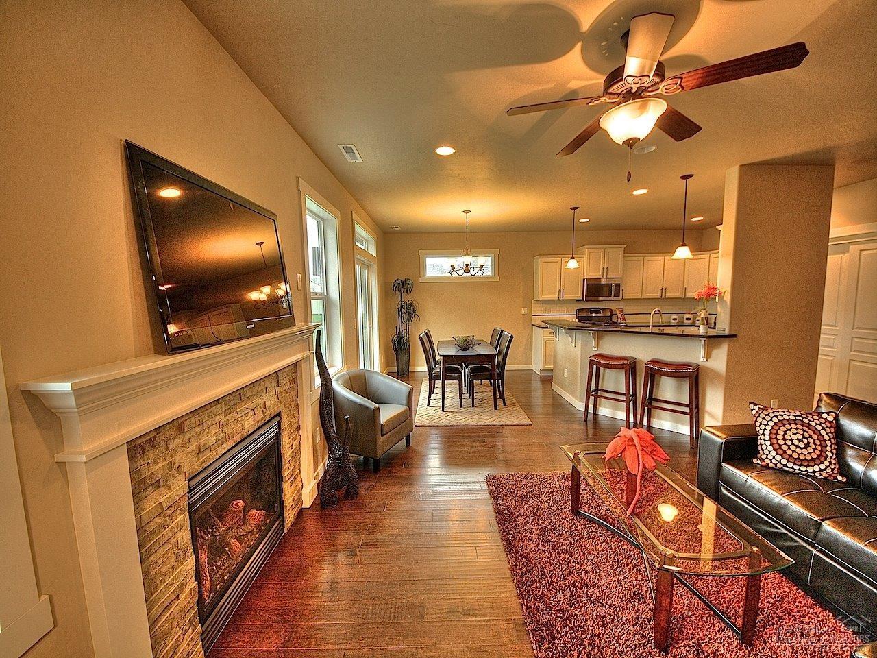 Pettigrew Place - Residential