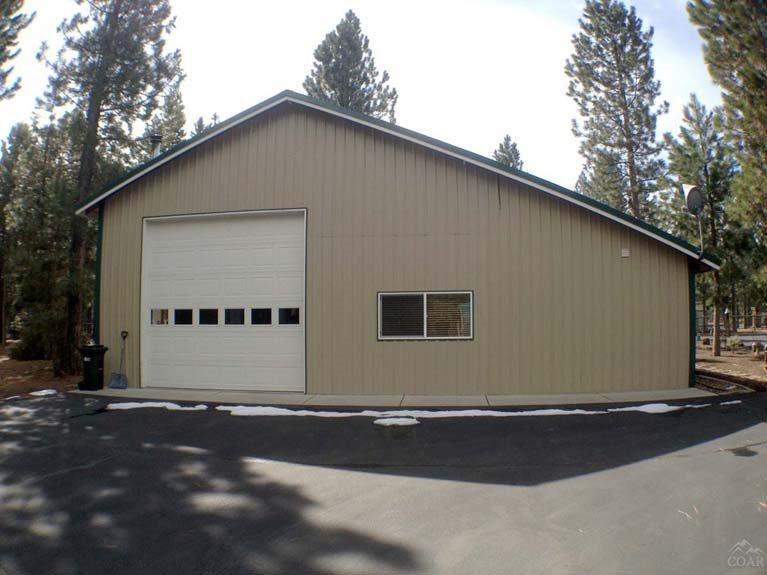 Wagon Trail Acreages - Residential