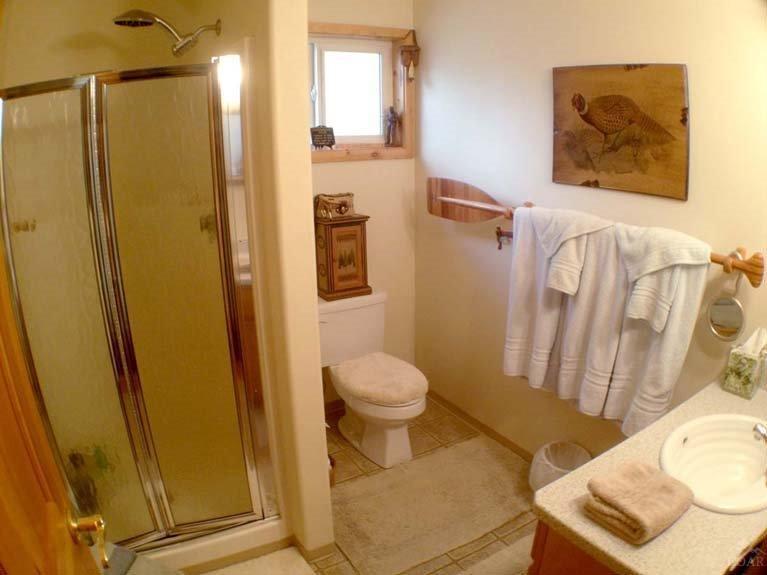 Wagon Trail Acreages - Residential