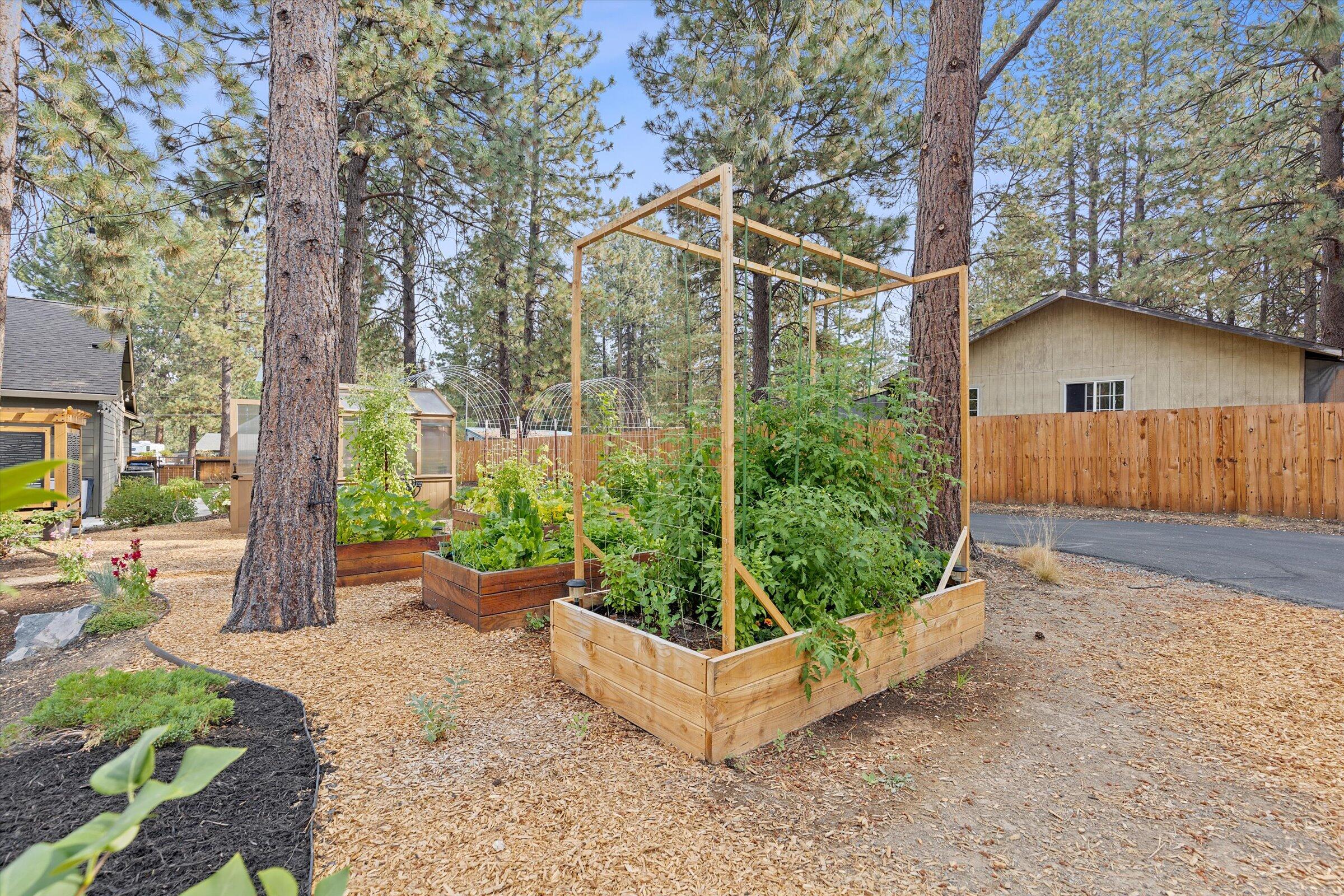 Deschutes RiverWoods - Residential