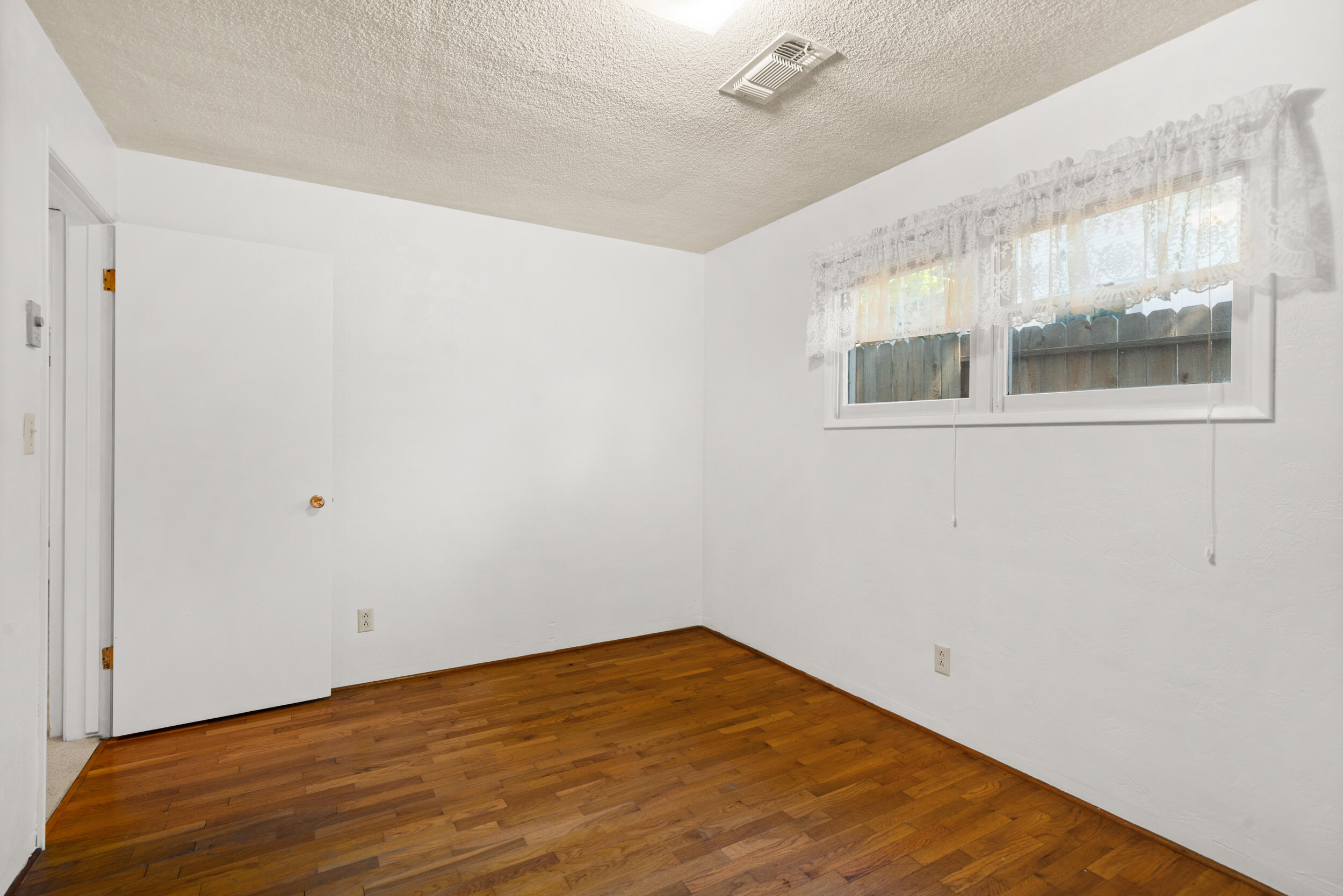 Siskiyou Heights Addition - Residential