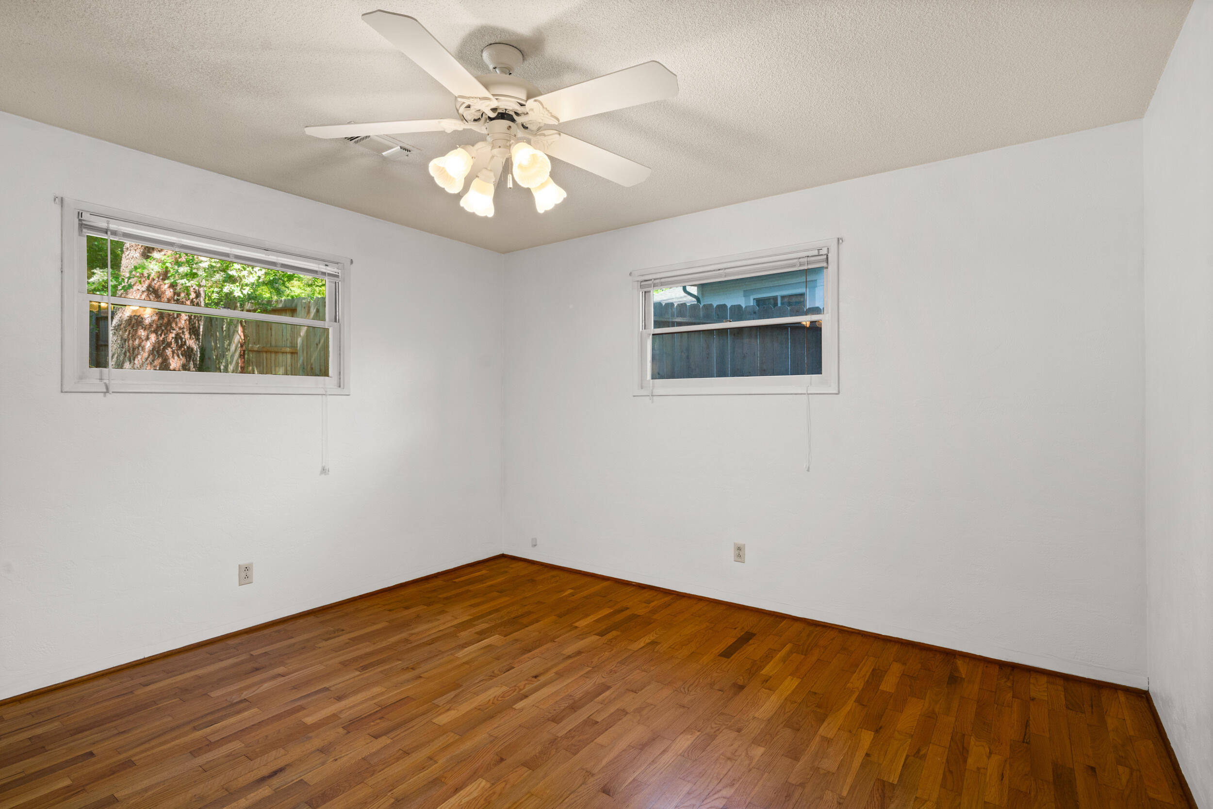 Siskiyou Heights Addition - Residential