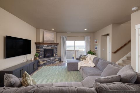 Tiny photo for 62905 Daniel Road, Bend, OR 97701 (MLS # 220212568)