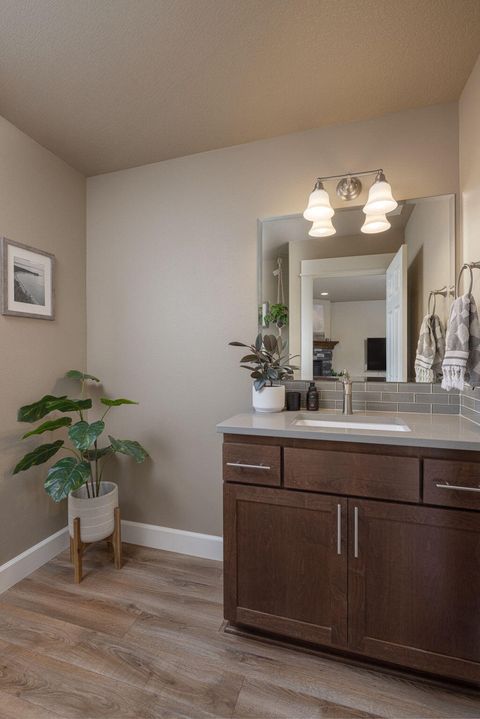 Tiny photo for 62905 Daniel Road, Bend, OR 97701 (MLS # 220212568)