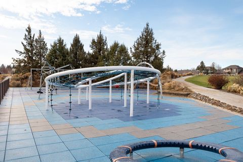 Tiny photo for 62905 Daniel Road, Bend, OR 97701 (MLS # 220212568)