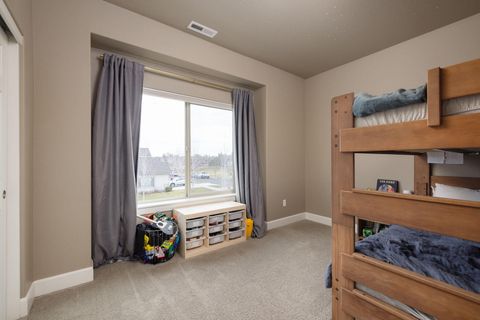 Tiny photo for 62905 Daniel Road, Bend, OR 97701 (MLS # 220212568)