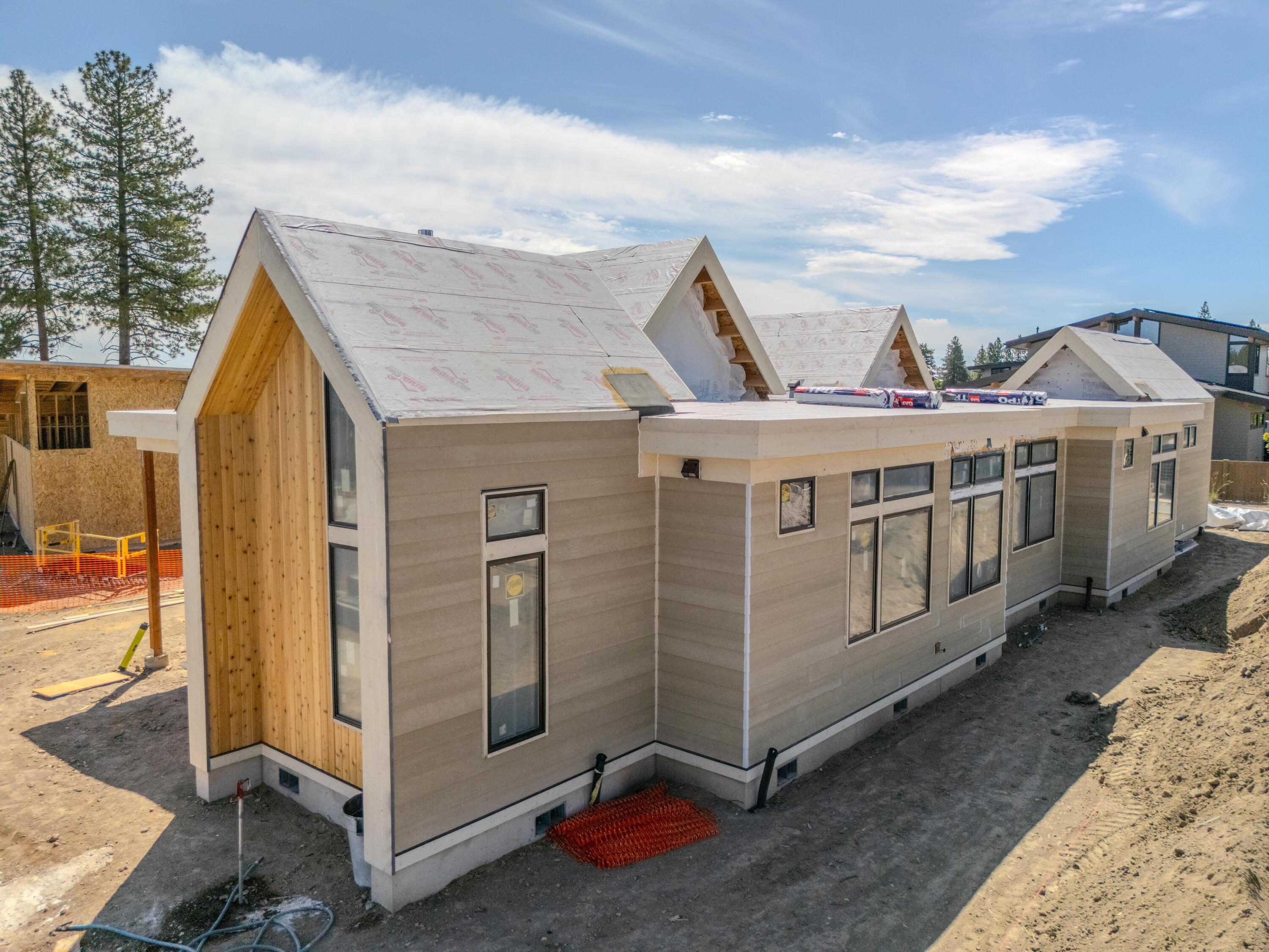 3325 NW Leavitt Lane