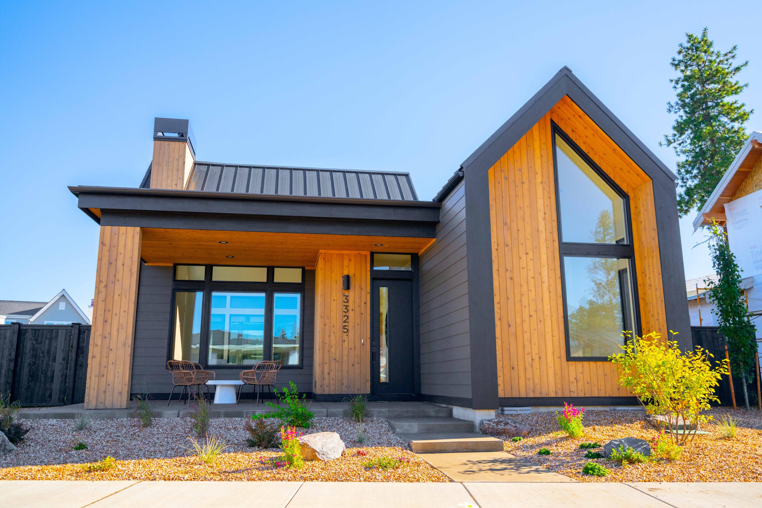 3325 NW Leavitt Lane