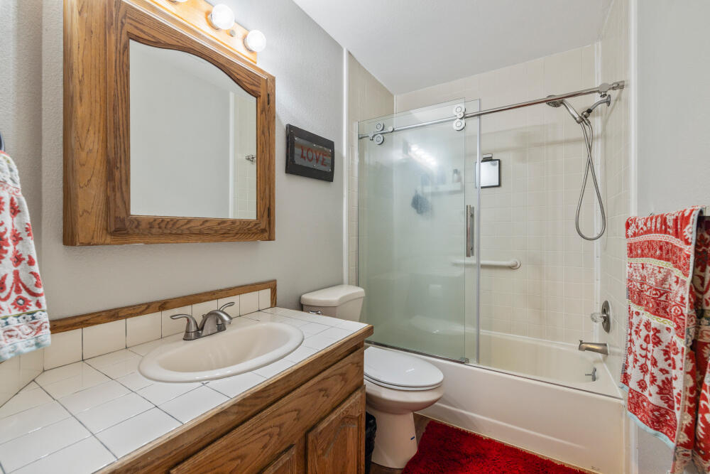 Klamath Falls -Nob Hill - Residential