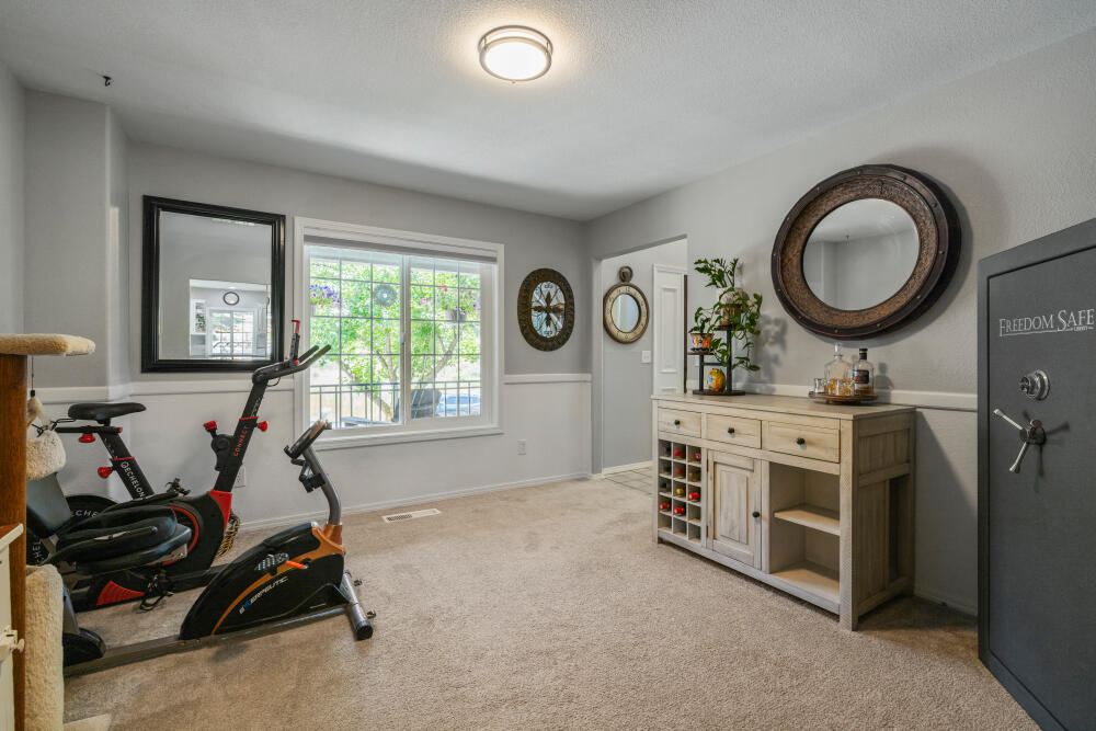 Klamath Falls -Nob Hill - Residential