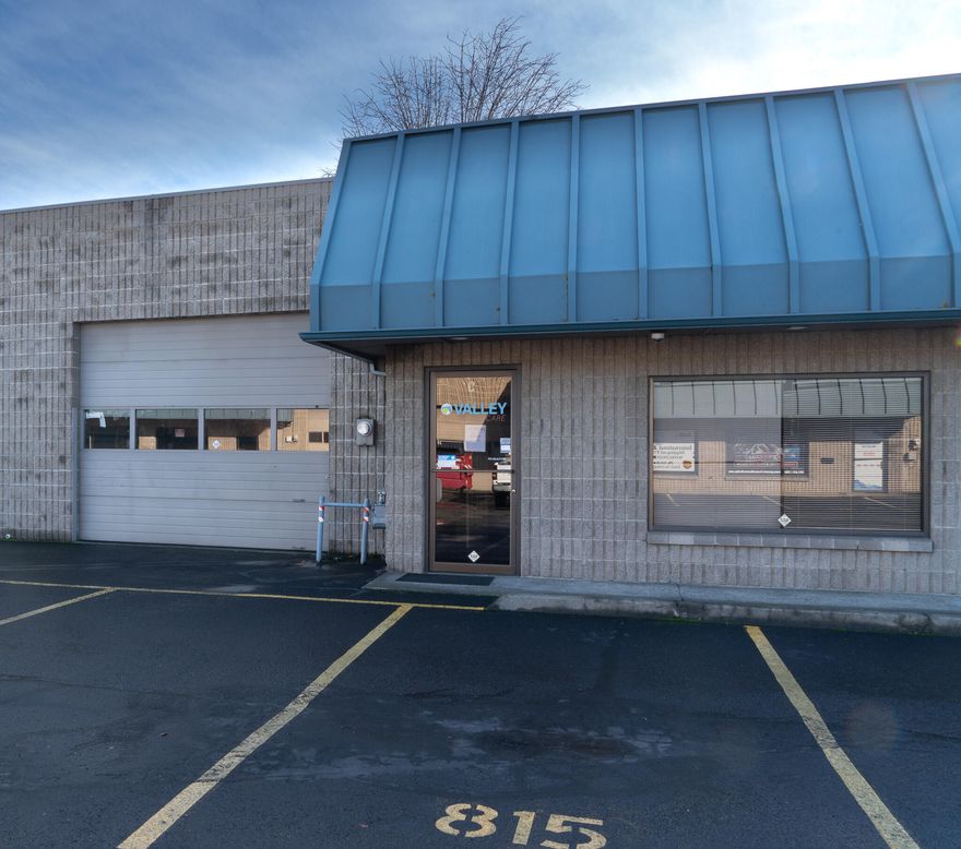 This exceptional 1,308 sq.ft. unit is vacant and available for immediate lease for the first time in whole or in addition to the adjacent available units. Formerly used as the administrative office for a large medical group, this is a great opportunity if you are looking for space to have both a free span garage with rollup doors and plenty of office space. There are three adjacent units available, two are 1,308 sq.ft., each and you have a single 1,498 sq.ft. unit with up to 5,362 sq.ft available to lease in total. Many different variations can be made for your needs. Property is located along North Central Avenue, a major arterial street with approximately 10,000+ cars per day driving past, giving your new business location much needed exposure. Contact broker for all your questions and to schedule a tour.