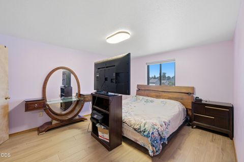 Tiny photo for 2346 SW 20th Court, Redmond, OR 97756 (MLS # 220224507)