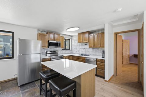 Tiny photo for 2346 SW 20th Court, Redmond, OR 97756 (MLS # 220224507)